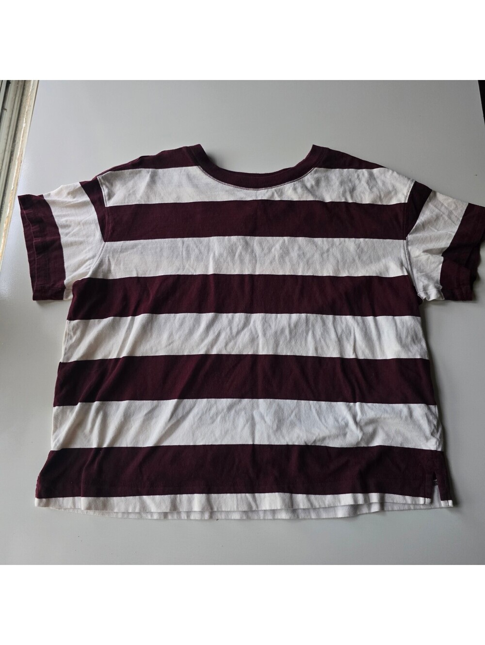 Old Navy Womens Large Short Sleeve Striped T-Shirt Burgundy White Crew Neck
